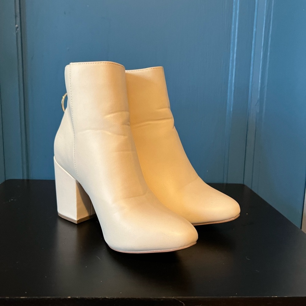 Braelyn Block Heeled Booties